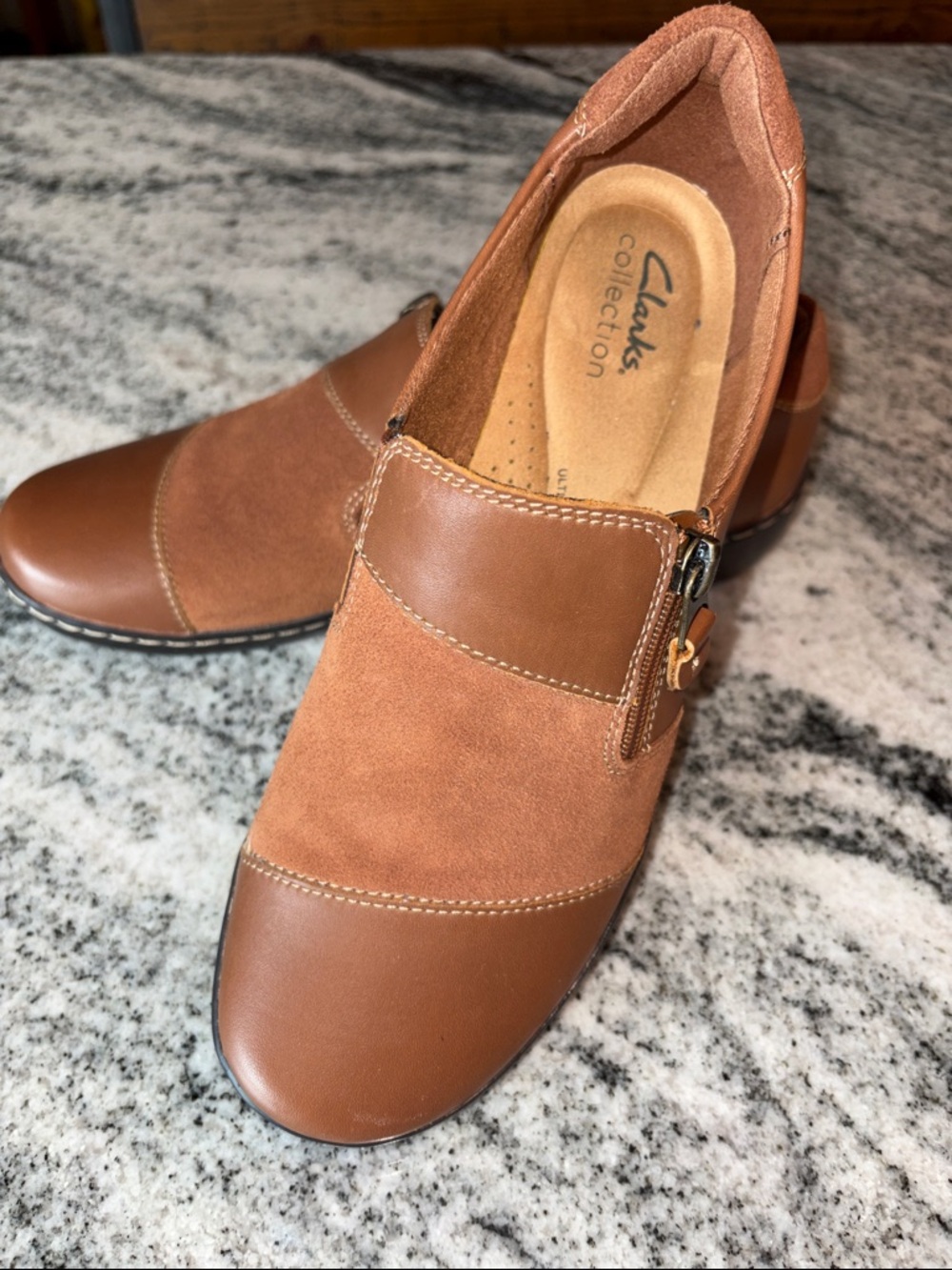 Clarks Women’s Tan Brown Leather & Suede Slip-On Loafers
